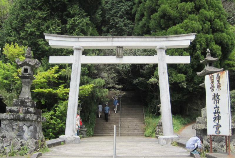 日本最古の神社は九州にある？幣立神宮の謎
