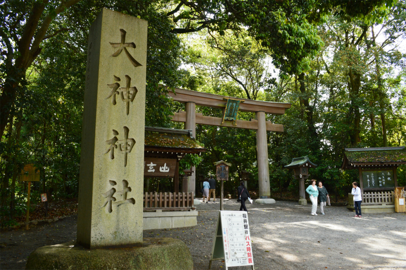 大神神社は社殿がない原初の形を残す最有力候補